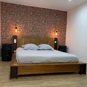 Apartment 2 Pieces Vue Mer A Proximite Des Parfumeries, Grasse